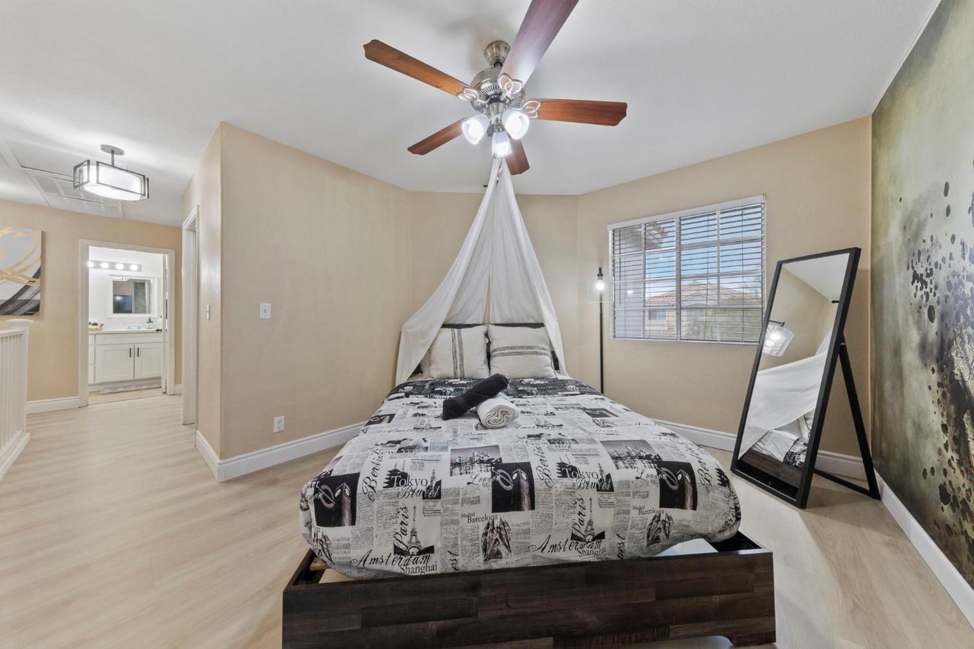 Zen - A Home Away From Home And In Heart Of Las Vegas Exterior photo